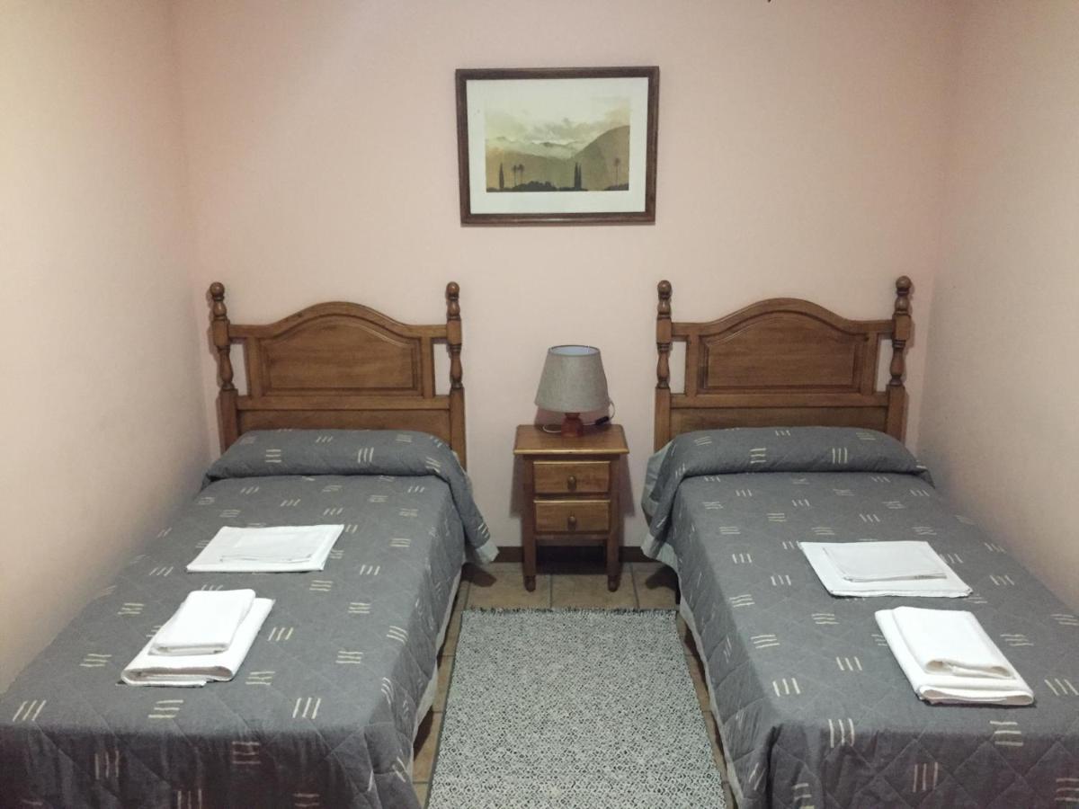 Apartamentos Turisticos San Juan De La Pena Санта-Крус-де-ла-Серос Экстерьер фото